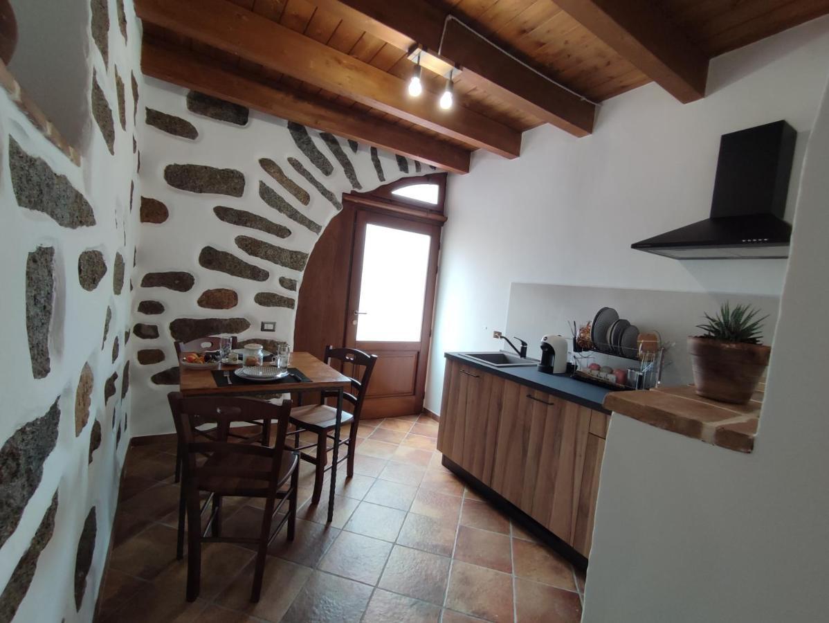 La Corte Dei Baroni Loceri Exterior foto