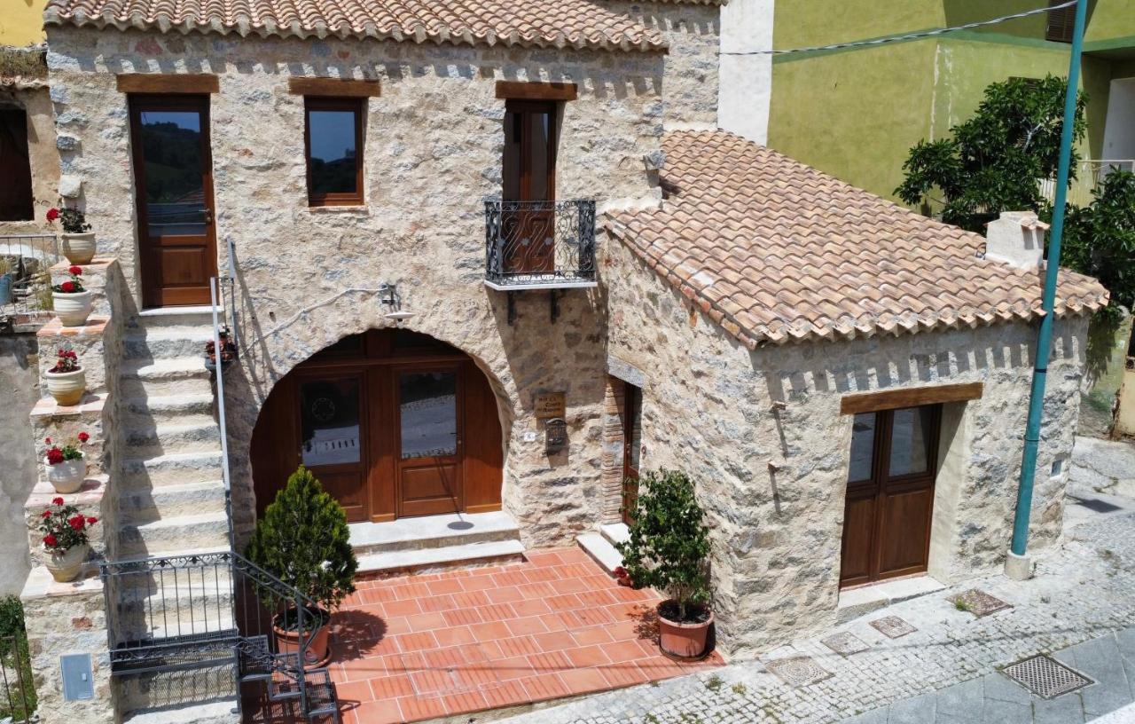 La Corte Dei Baroni Loceri Exterior foto